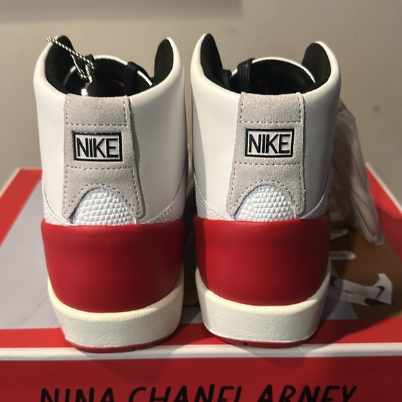 Air Jordan 2 Retro Nina Chanel Abney Sneakers NIB - Picture 7 of 8